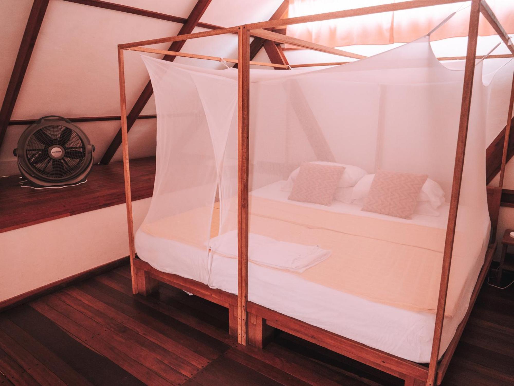 Nuba Boutique Hostel ปาโลมิโน ภายนอก รูปภาพ