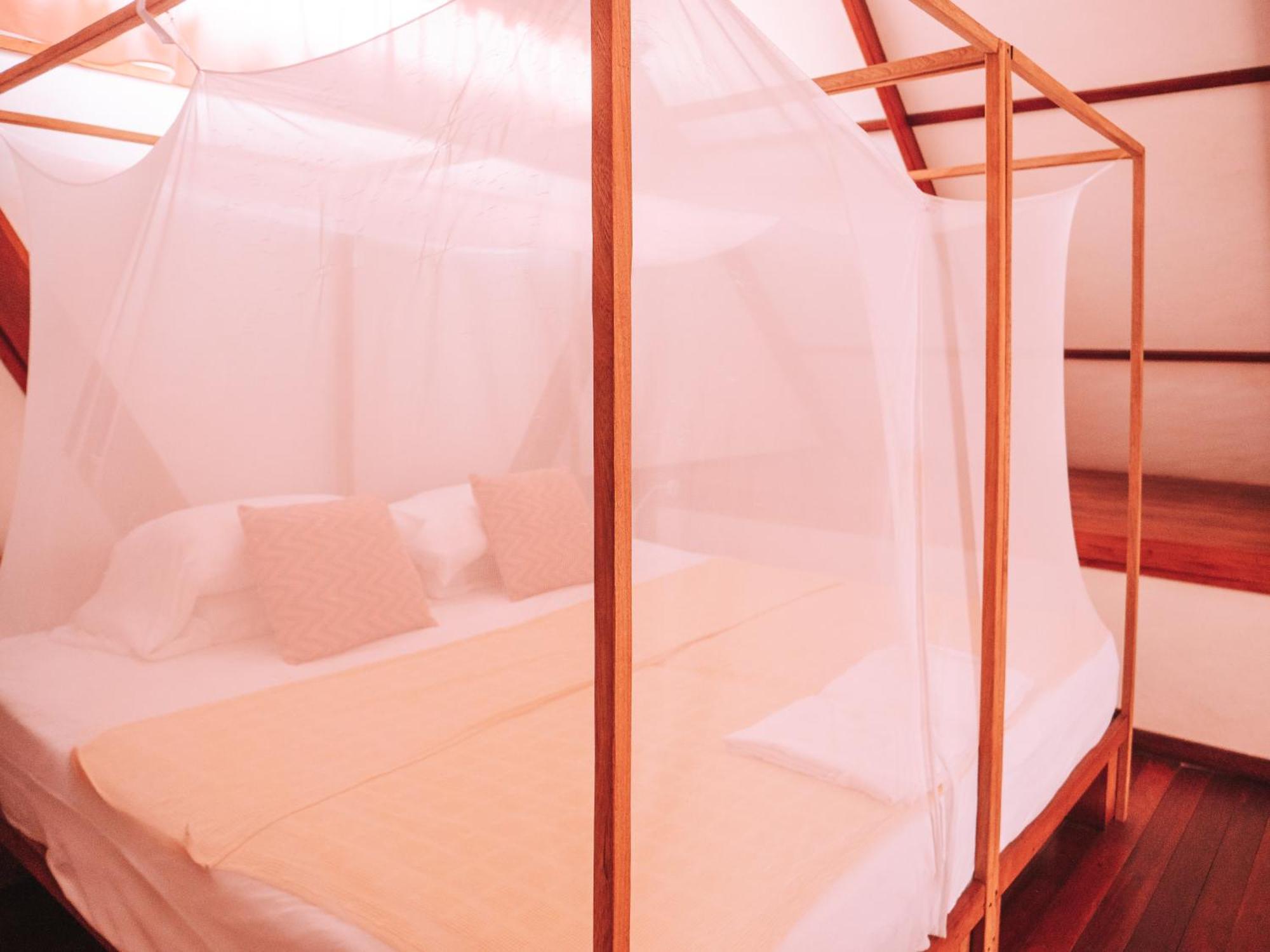 Nuba Boutique Hostel ปาโลมิโน ภายนอก รูปภาพ